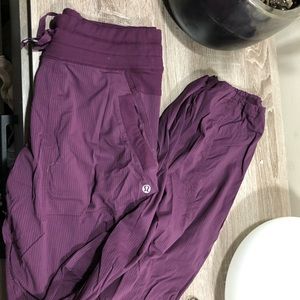 Lululemon dance studio pant